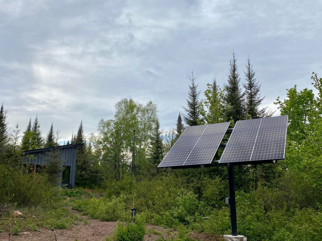 Off-grid solar array | Wolf Track Energy